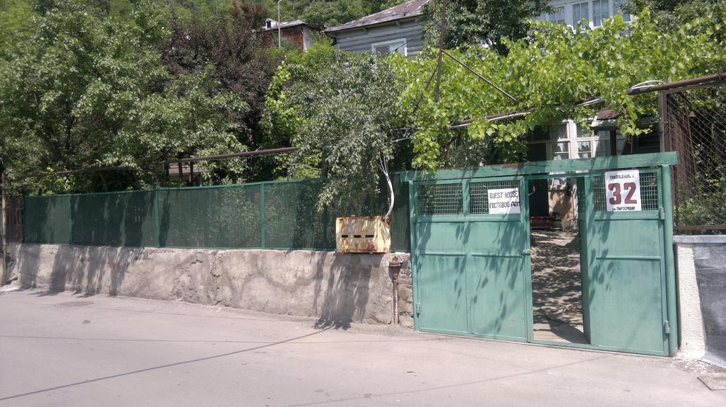 Guest House Besarioni Borjomi Exterior foto